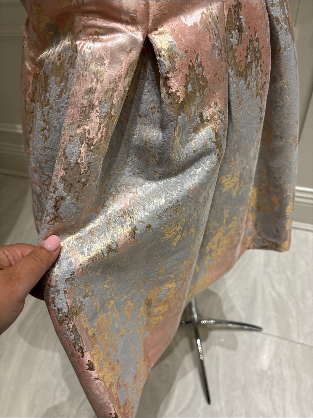 Vince Camuto Pink, Silver and Gold Metallic Brocade V-Neck Dress - Picture 9 of 10
